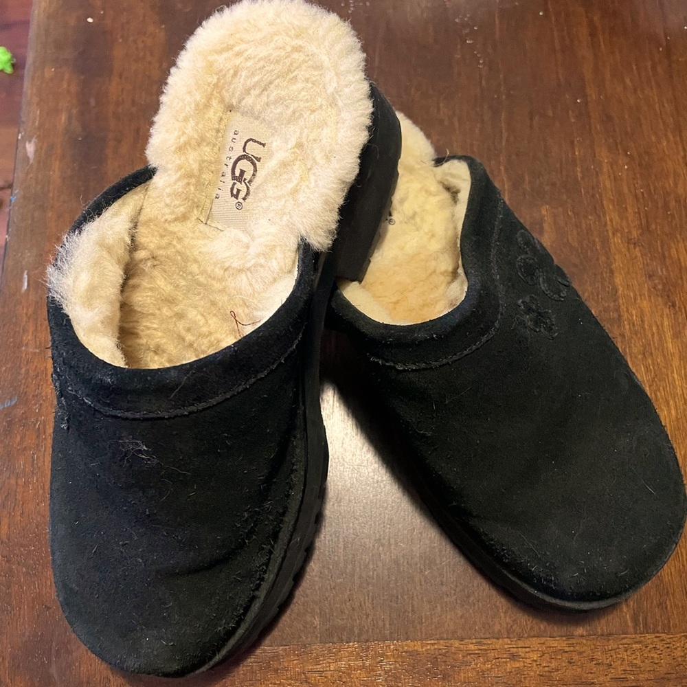 Black Suede UGG clogs with flower detail, size 7